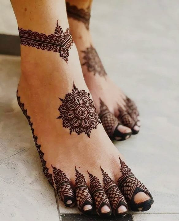 Pair ki mehndi design simple photo पैर मेहंदी डिजाइन फोटो | Pair ki mehndi design simple photo