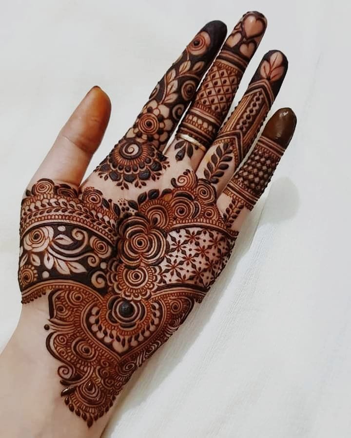 Mehndi design simple and easy