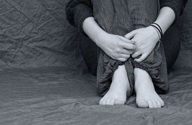 आत्मविश्वास की कमी और सोशल एंग्जायटी लड़कियों से बात करने में डर - Confidence Issues