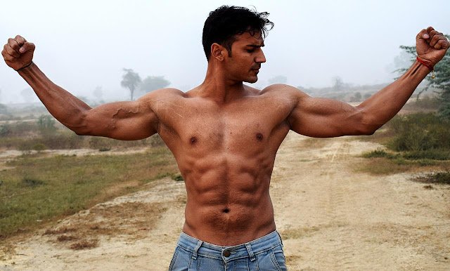 बॉडी बनाने के लिए केला