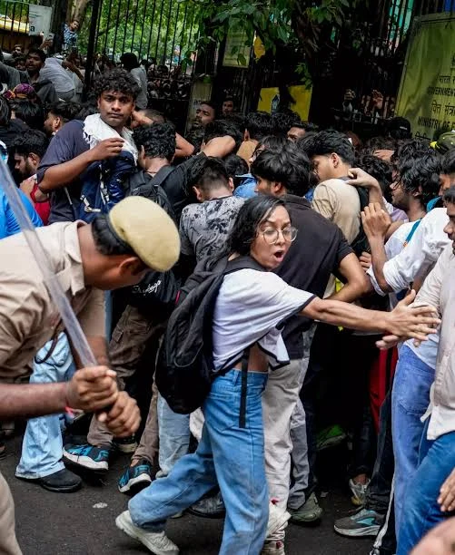 रिया अहीर वायरल फोटो