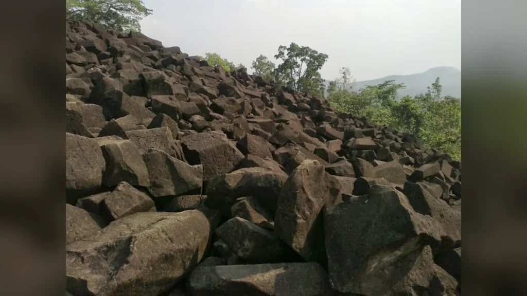 काला पहाड़ मंडला मध्यप्रदेश फ़ोटो | Pahaad mandla m.p. pics
