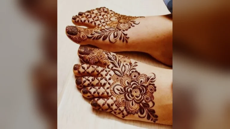 पैर मेहंदी डिजाइन फोटो | Pair ki mehndi design simple photo
