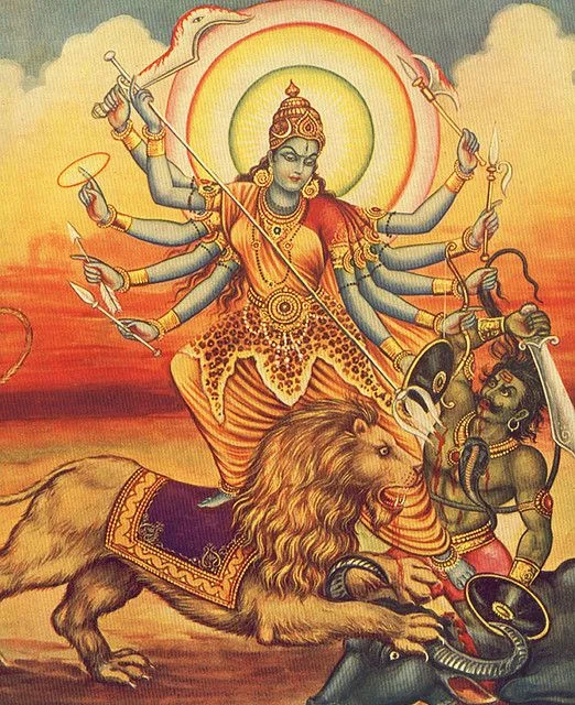 महिषासुर मर्दिनी रूप में मां दुर्गा की पुरानी शास्त्रोक्त पेंटिंग