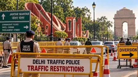 राहुल गांधी का बयान, 2 अक्टूबर प्रदर्शन पर। सोशल कार्ड।